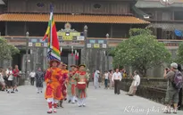 Huế đẩy mạnh khai thác tour du lịch "Huế, một điểm đến 5 di sản"