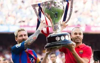 SỐC: "Công thần" Iniesta nghiêm túc suy nghĩ việc rời Barcelona!