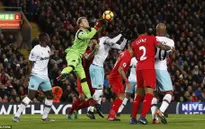 Vòng 15 Ngoại hạng Anh: Liverpool 2-2 West Ham: Rượt đuổi tỷ số
