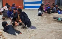 Pakistan khẩn trương cứu hộ nạn nhân lũ lụt