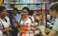 Colombia mở cửa biên giới cứu trợ Venezuela