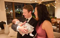 Ông chủ Facebook tung ảnh gia đình đẹp long lanh