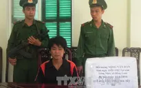 Bắt đối tượng vận chuyển 10 kg ma túy tổng hợp