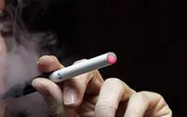 Mỹ cấm bán thuốc lá điện tử cho trẻ vị thành niên