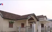Làng biệt thự tái định cư: Nhà to, cái bụng vẫn... lo