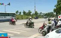 Tình trạng vượt đèn đỏ tăng cao trong đợt nắng nóng ở Thủ đô