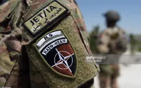 Nhiệm vụ nguy hiểm của những người lính NATO tại Afghanistan