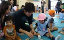 Nhật Bản khuyến khích tăng dân số