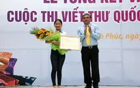 Nữ sinh Việt Nam đạt giải nhất viết thư Quốc tế UPU