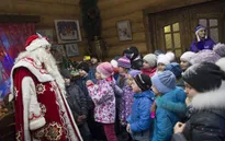 Thăm nhà ông già Tuyết tại Moscow, LB Nga