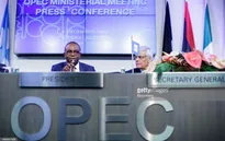 OPEC khó cắt giảm sản lượng do bất đồng nội bộ