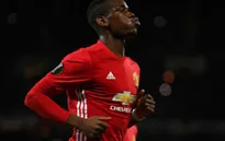 Không về nhà, Pogba ở lại "quẩy tưng bừng" sau chiến thắng của Man Utd
