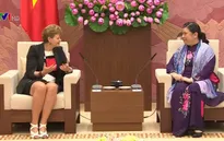 Phó Chủ tịch QH Tòng Thị Phóng tiếp nghị sĩ Quốc hội Đan Mạch