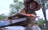 Cô bé đồng nát nuôi ước mơ trở thành phiên dịch viên