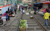 Cận cảnh khu chợ nguy hiểm nhất thế giới