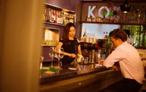 Hương Tràm tiếp tục hẹn hò với mỹ nam trong hit mới