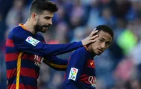 Pique: Neymar mà gia nhập Real thì cứ chặt tay tôi!