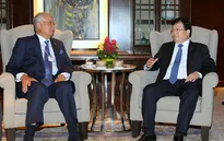 Phó Thủ tướng Trịnh Đình Dũng hội kiến với Thủ tướng Malaysia
