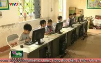 Quỹ Tấm lòng Việt tặng 10 bộ máy tính cho trường Tiểu học Xuân Lũng, Phú Thọ