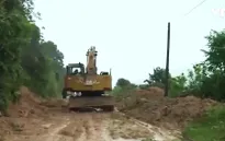 Quảng Trị: Mưa lớn gây sạt lở, ách tắc nhiều tuyến đường