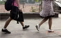 Hàn Quốc thành lập nhóm truy tìm máy quay lén nơi công cộng