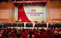 100% đại biểu đồng ý thông qua Nghị quyết Đại hội XII