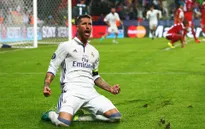 Ramos, Pique lại "đấu võ mồm" sau quả penalty tranh cãi của Real
