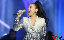Thu Minh "bay" trong tiệc âm nhạc mừng sinh nhật VTV3