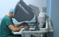 Lần đầu sử dụng robot trong phẫu thuật nội soi tại Việt Nam