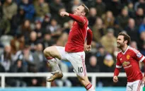 ĐHTB vòng 21 Ngoại hạng Anh: Rooney không cứu được Man Utd