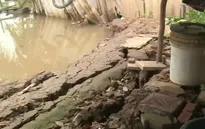 Nhiều nhà dân bị sạt lở do thi công kênh xáng Bạc Liêu - Cà Mau