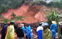 Sạt lở đường Hồ Chí Minh, 1 nhà dân bị vùi lấp hoàn toàn