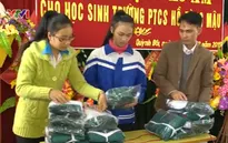 Tặng 1.000 áo khoác cho học sinh nghèo huyện Quỳnh Lưu