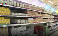 Nhật Bản xem xét lưu hành sữa công thức dạng lỏng