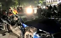 Liên tiếp xảy ra tai nạn do ô tô lao lên vỉa hè tại Hà Nội