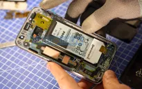 Cận cảnh mổ xẻ siêu phẩm Samsung Galaxy S7