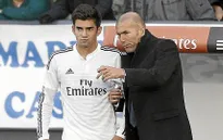 Tân binh Premier League muốn chiêu mộ con trai Zidane