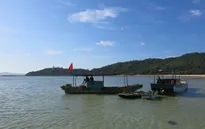 Phát hiện tàu chở 15 tấn gạo không rõ nguồn gốc
