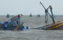 Tàu cá chìm ở Trường Sa, 15 ngư dân trôi dạt trên biển