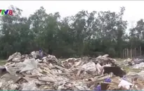 Rác thải công nghiệp ngập ngụa khu kinh tế Vũng Áng