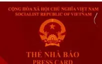 Hai phóng viên báo Công thương bị thu thẻ nhà báo