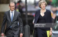 Những bộ cánh ấn tượng của nữ Thủ tướng Anh Theresa May