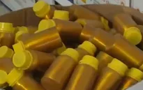 Mua thuốc trừ sâu hết hạn, thay nhãn mác lừa người tiêu dùng