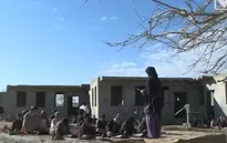 Trẻ em Afghanistan bị phiến quân Taliban biến thành “bom sống”