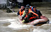 Trung Quốc: Lũ lụt kéo dài, ít nhất 42 người chết và mất tích