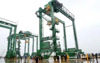 Xuất khẩu 8 cẩu trục bốc dỡ container sang Saudi Arabia