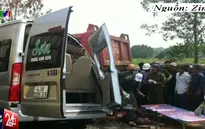 Tai nạn ở Quảng Ngãi: Xe khách kẹp giữa 2 tải, 3 người thiệt mạng