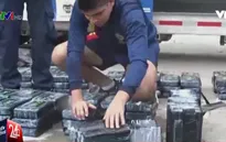 Colombia thu giữ gần 1 tấn cocaine trên tàu bán ngầm