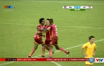 VIDEO: Thủ môn Văn Lâm chôn chân trước "siêu phẩm" của Văn Thuận (Sài Gòn)