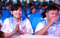 Ánh Viên quyết tâm ôn thi tốt nghiệp dù phải tập luyện nặng